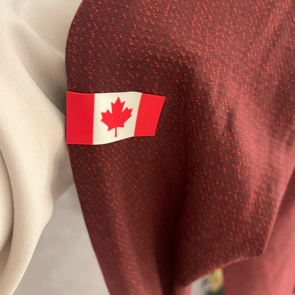 Team Canada Swiftly Tech Half-zip 2.0 Coc Logo In Deep Red Size 4 - Picture 8 of 11